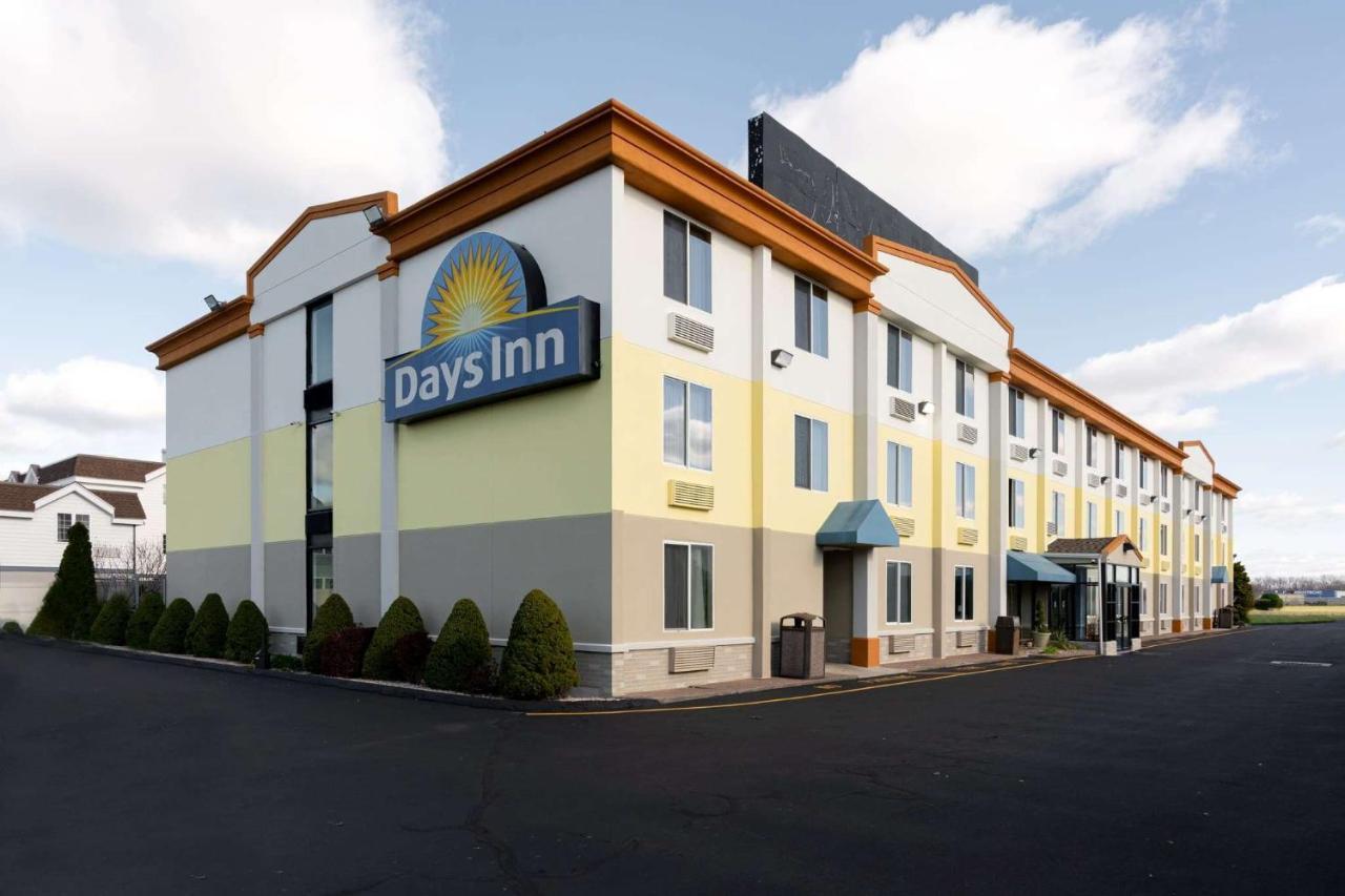 Days Inn By Wyndham Hartford/Closest Downtown Екстер'єр фото