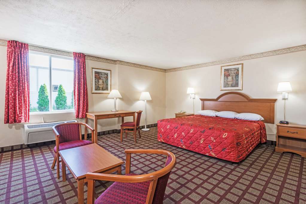 Days Inn By Wyndham Hartford/Closest Downtown Номер фото